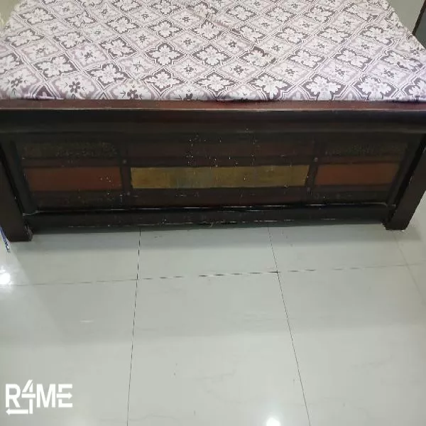 Bed on rent