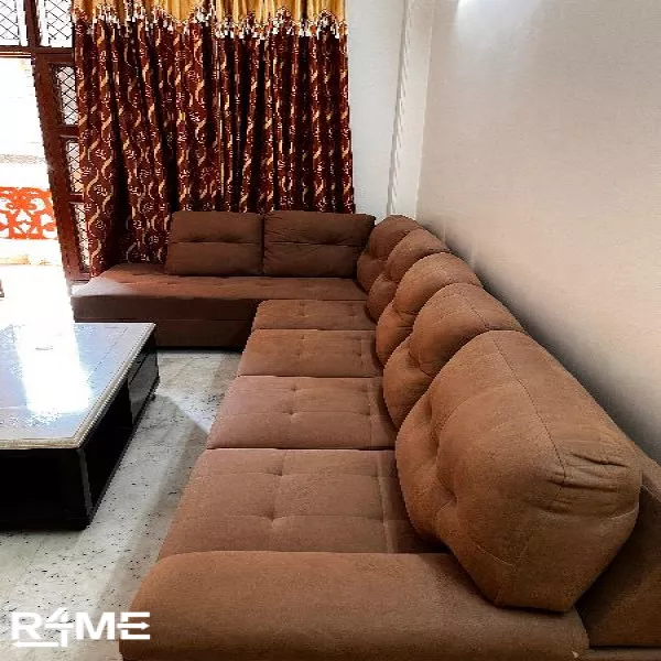 7 Seater Sofa With Center Tabl on rent