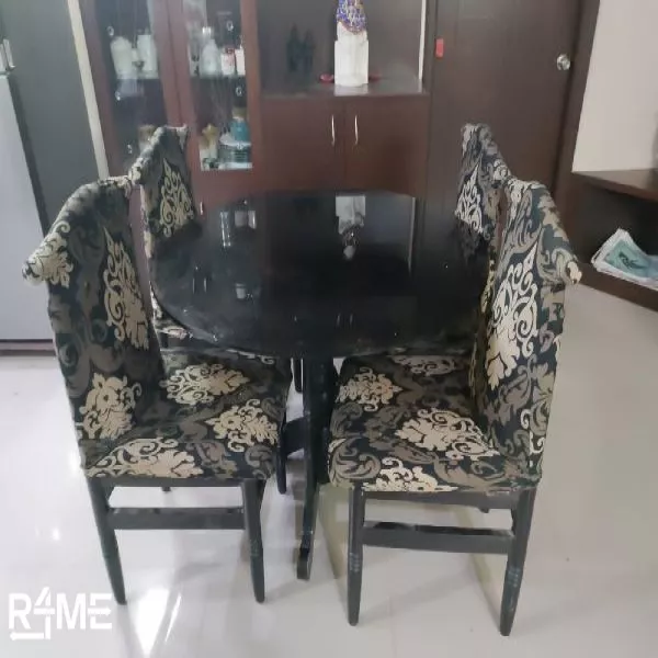 Glasstop dining Table For Rent on rent