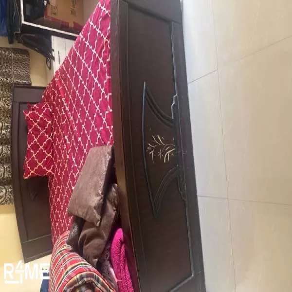 Queen Size bed on rent