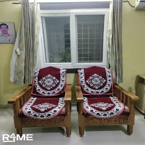 Teak Sofa With Cushion Covers on rent