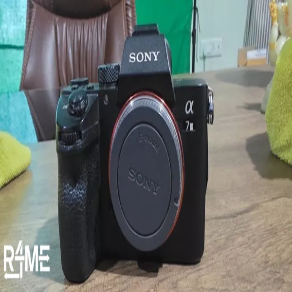 DSLR Cameras on rent