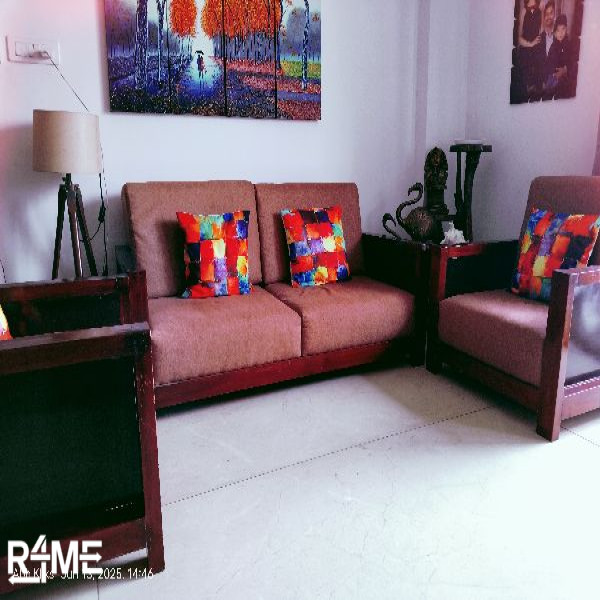 4-Seater Sofa Set on rent