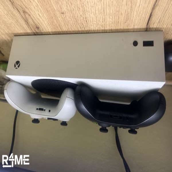 Xbox Series S with FC 25 Tekken 7 and Xbox Game Pass core on rent