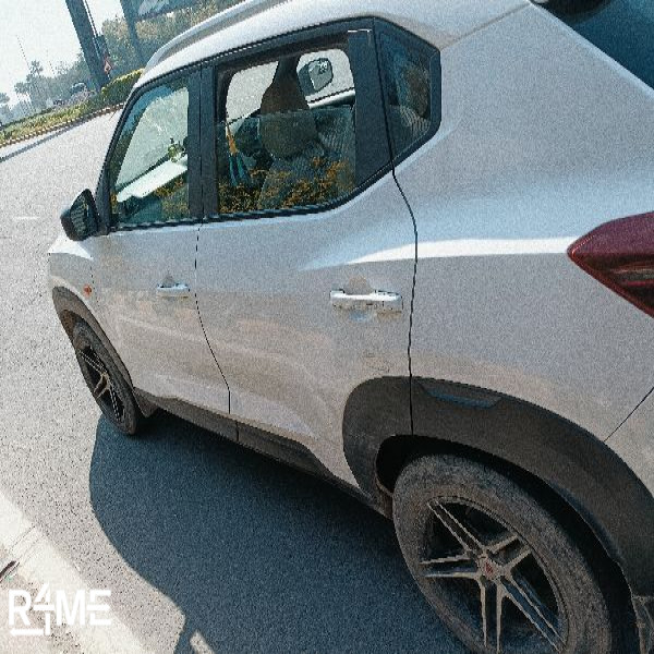 Nissam Magnite Car on rent