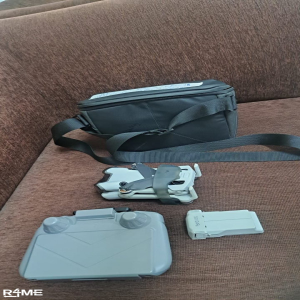 Dji Mini 4 pro Flymore combo on rent