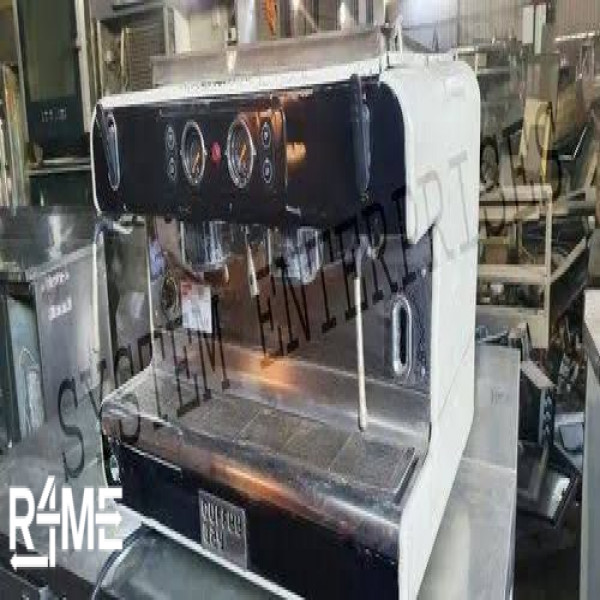 CCD COFFEE DAY SEMI AUTOMATIC MACHINE on rent