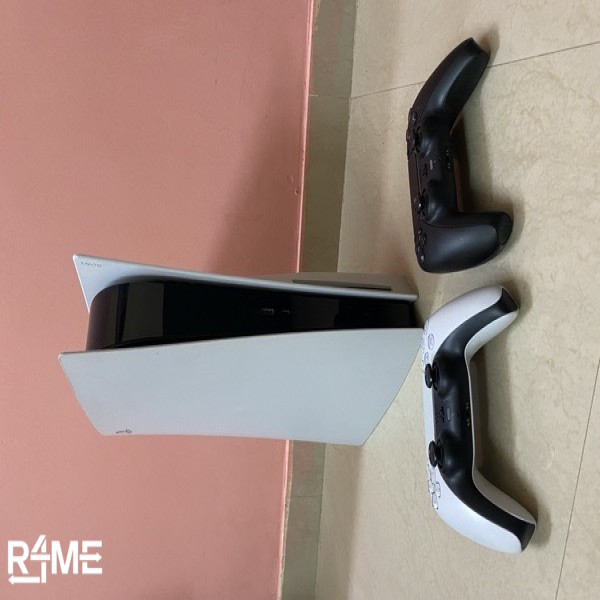 PlayStation 5 (Disc Edition) with 2 Controllers – For Rent on rent