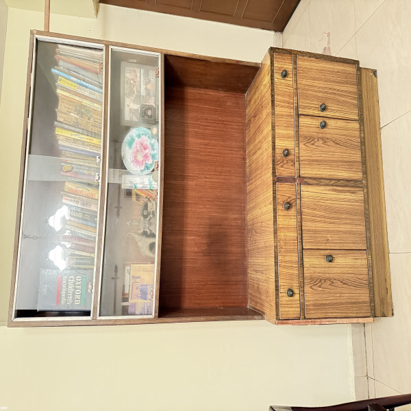 Book Shelf on rent