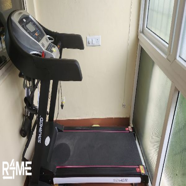 High speed Sparnod Motorized treadmill Treadmill on rent