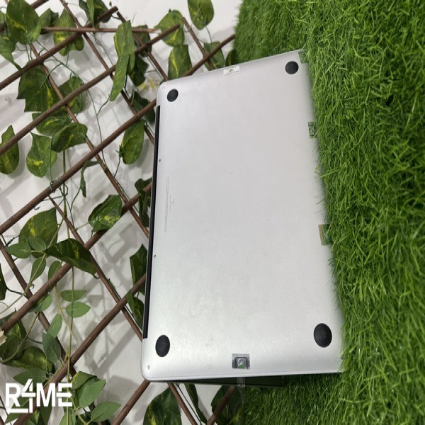 Apple MacBook Air A1466 i5 on rent