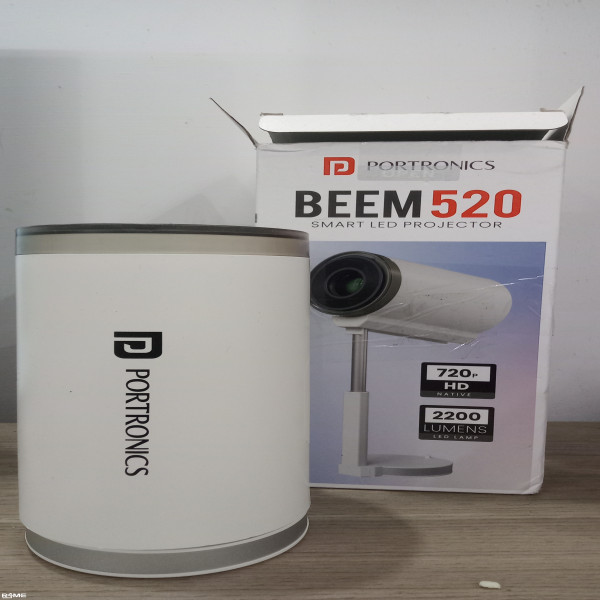 Projector Portronics Beem 520 on rent