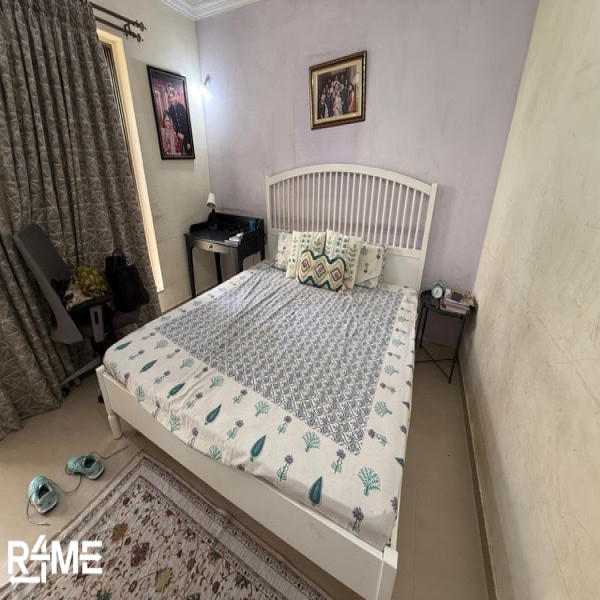 king Size pure white Ikea Bed with mattress with storage on rent