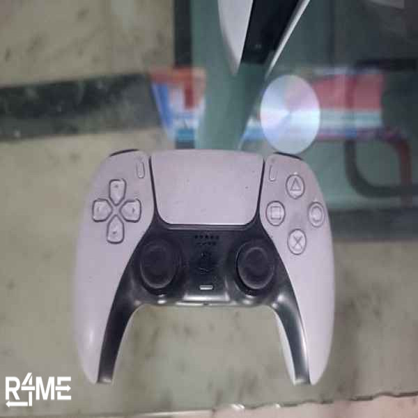 PS5 DIGITAL WITH 100+ GAMES on rent