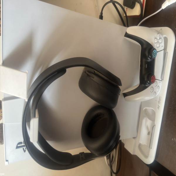 Playstation 5 + Accessories on rent