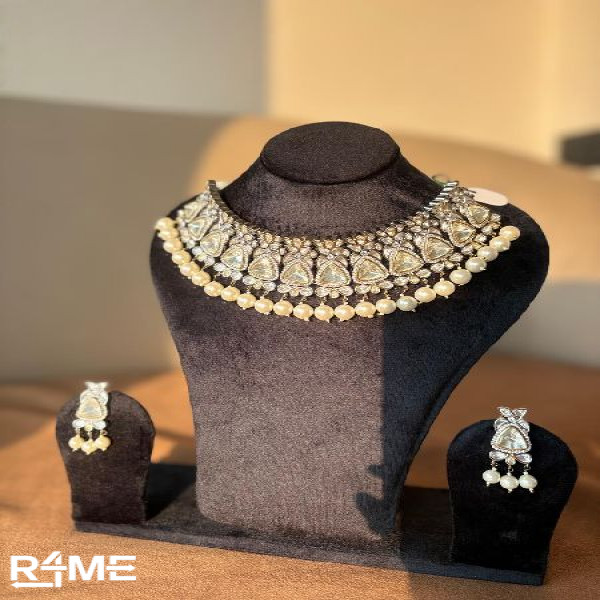 bridal jewellery on rent