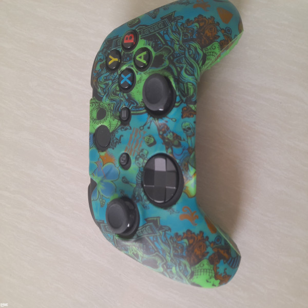 Xbox controller S on rent