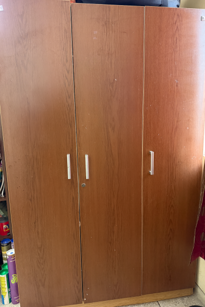 Bachelor Combo on rent