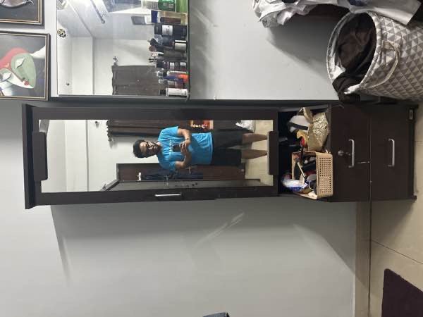 Dressing Table Brand New on rent