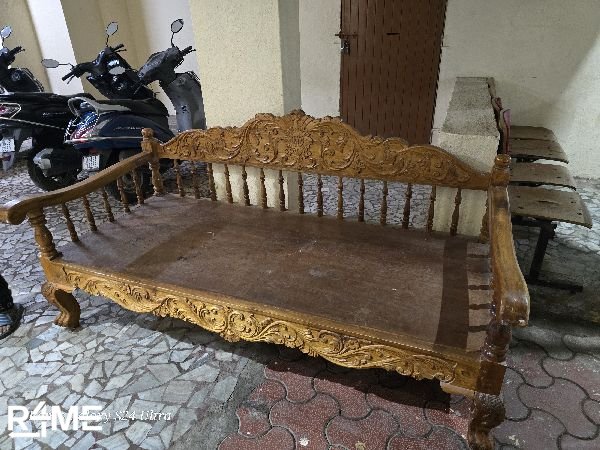 DEEWAN TEEK WOOD on rent
