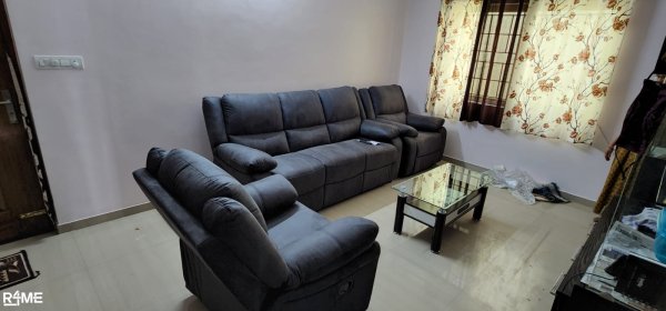 3+1+1 recliner sofa set on rent
