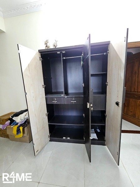 3 door sturdy and spacious wardrobe with mirror on rent