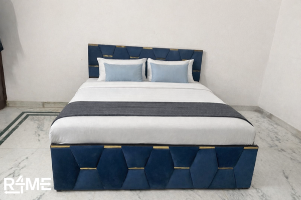 Double bed with mattress on rent