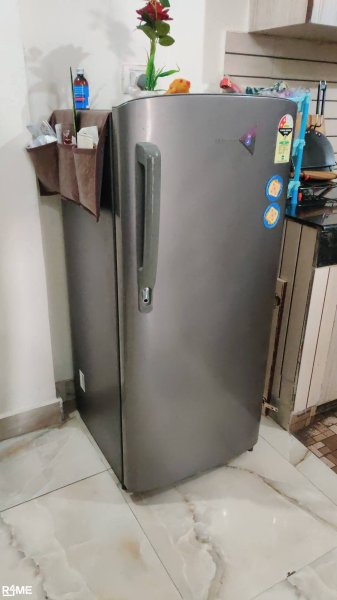 Samsung 192 L 2 Star Direct Cool Single Door Refrigerator on rent