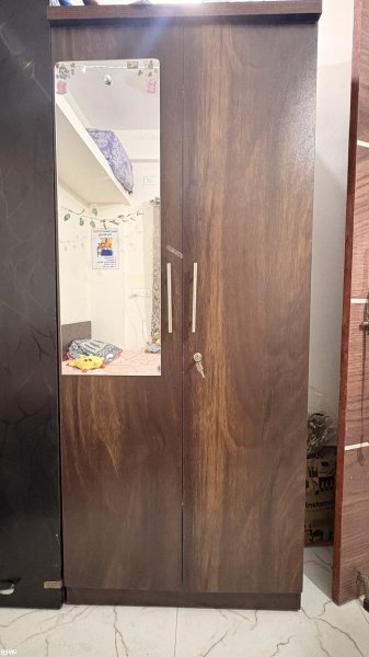 Wardrobe on rent