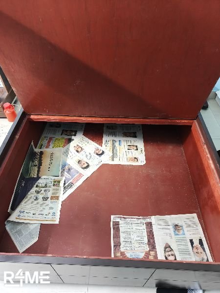 Single bed with box 4*6 on rent