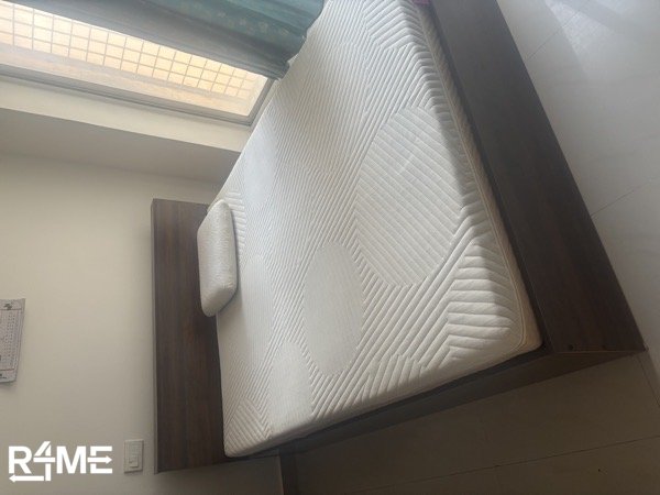 Mattress and Queen size bed on rent