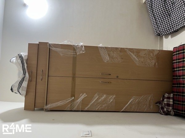 Wardrobe on rent