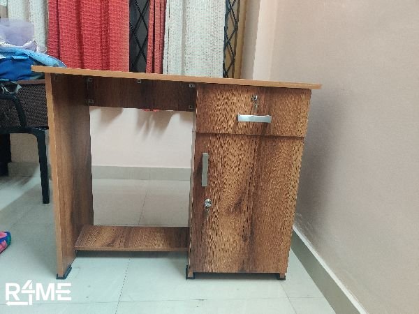 study/computer table on rent